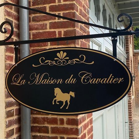 La Maison Du Cavalier, Chateau De Lavenue Pierrefitte-en-Auge Exterior photo